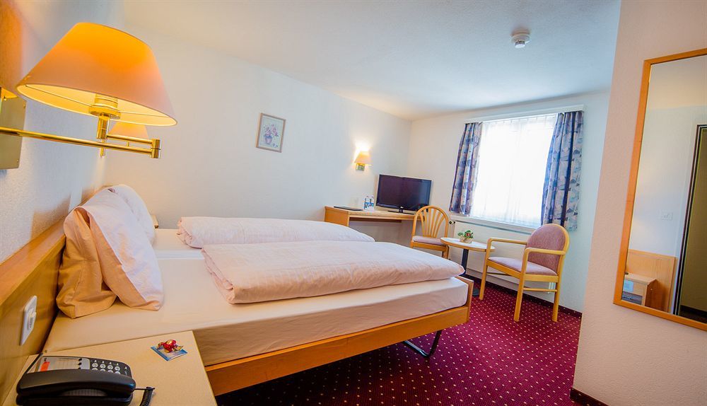Hotel Heilquelle-Leukerbad-Therme Экстерьер фото