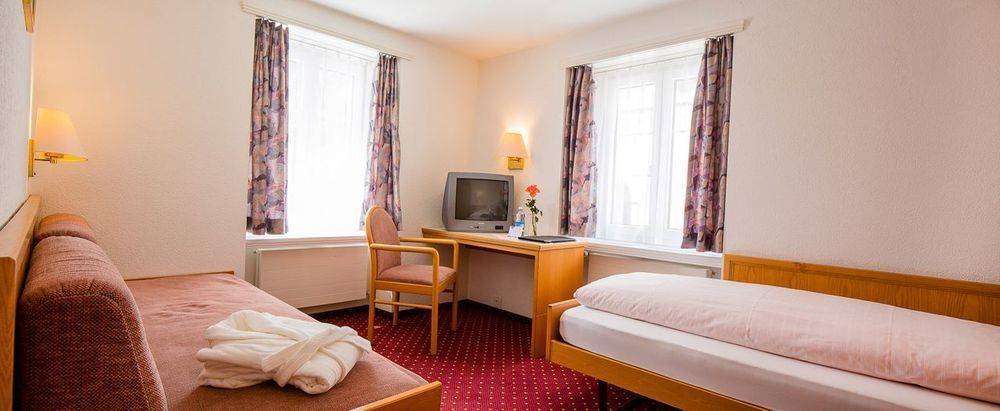 Hotel Heilquelle-Leukerbad-Therme Экстерьер фото